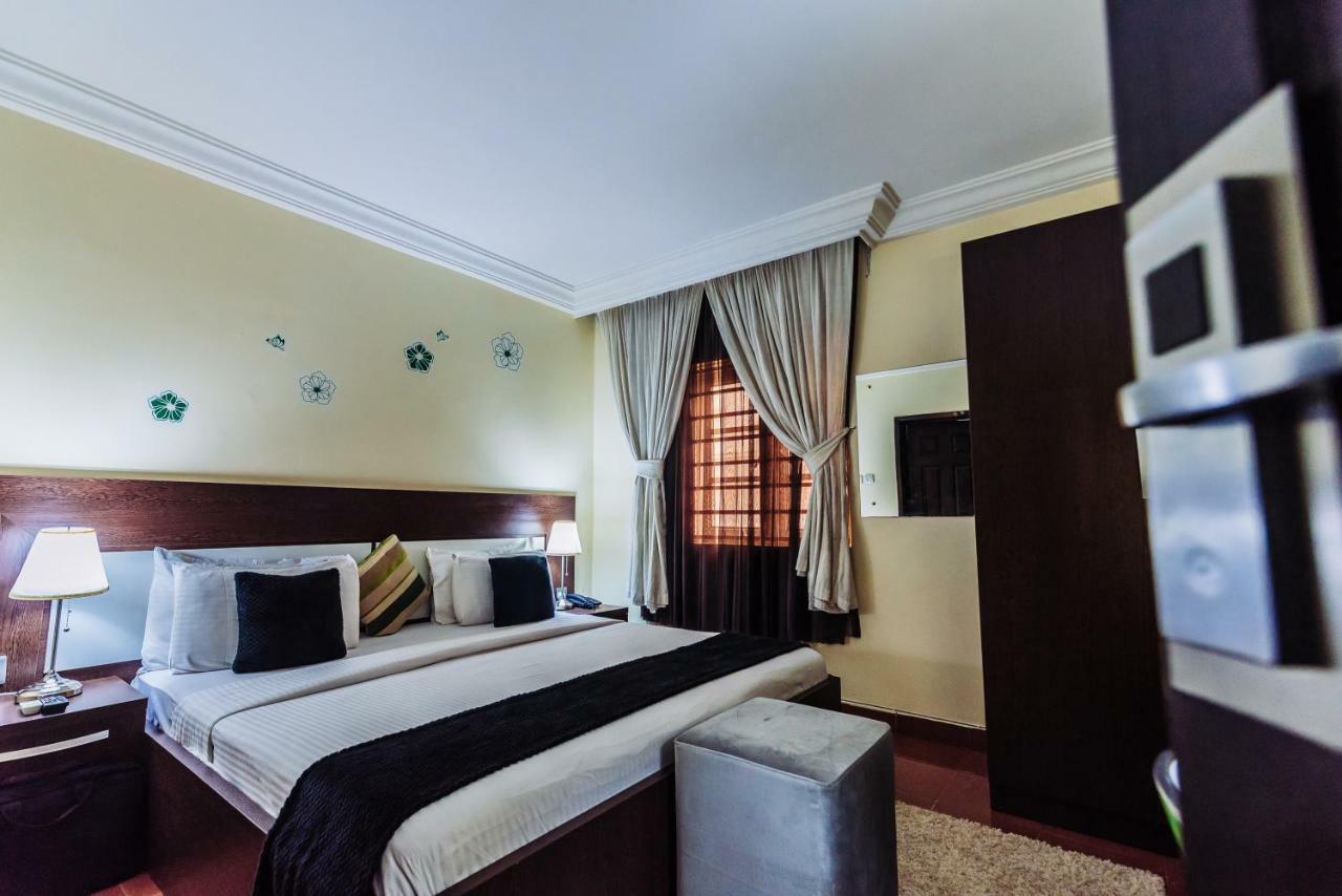 Tranquil Mews Hotel Jabi Exterior photo
