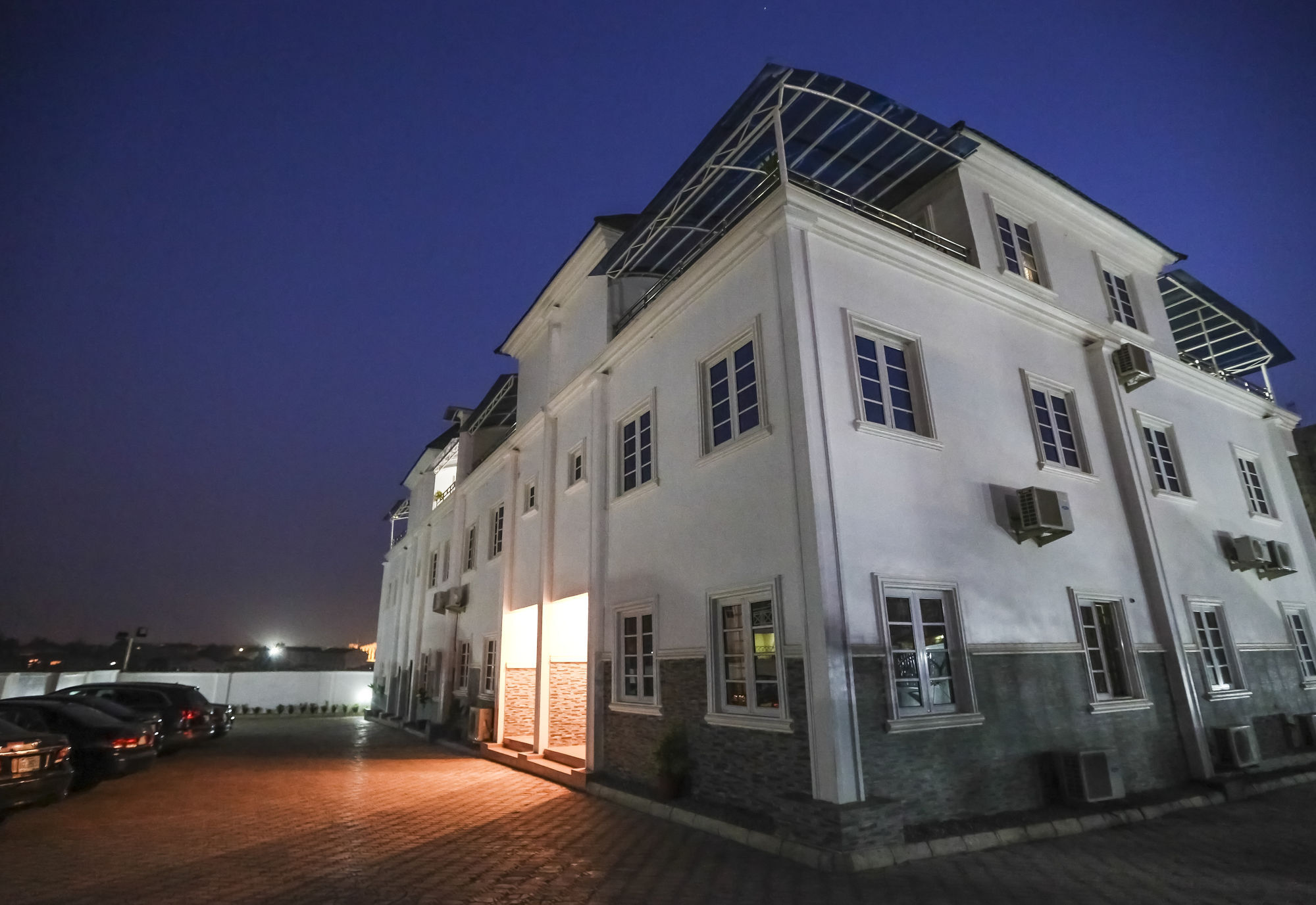 Tranquil Mews Hotel Jabi Exterior photo